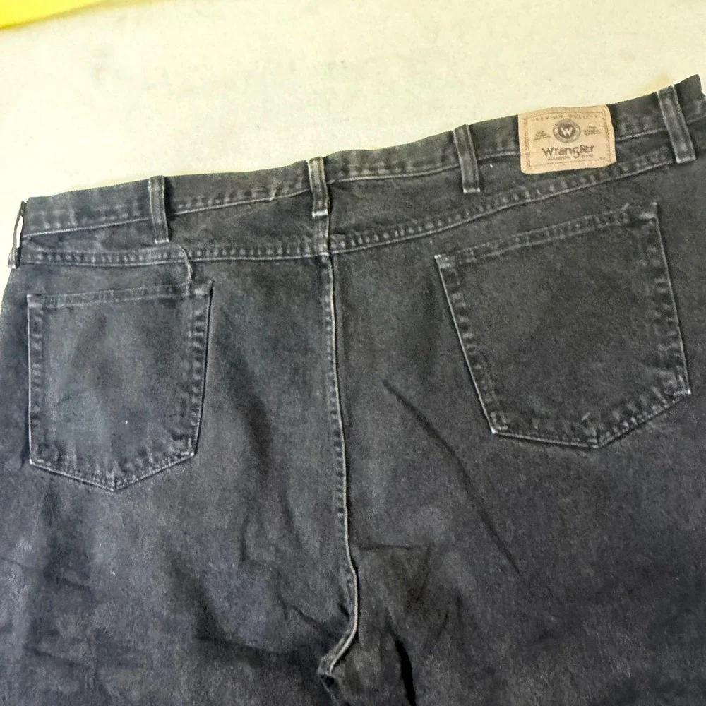 Wrangler Mens Relaxed Fit Straight Leg Black Denim Jeans 98601CB 48x29